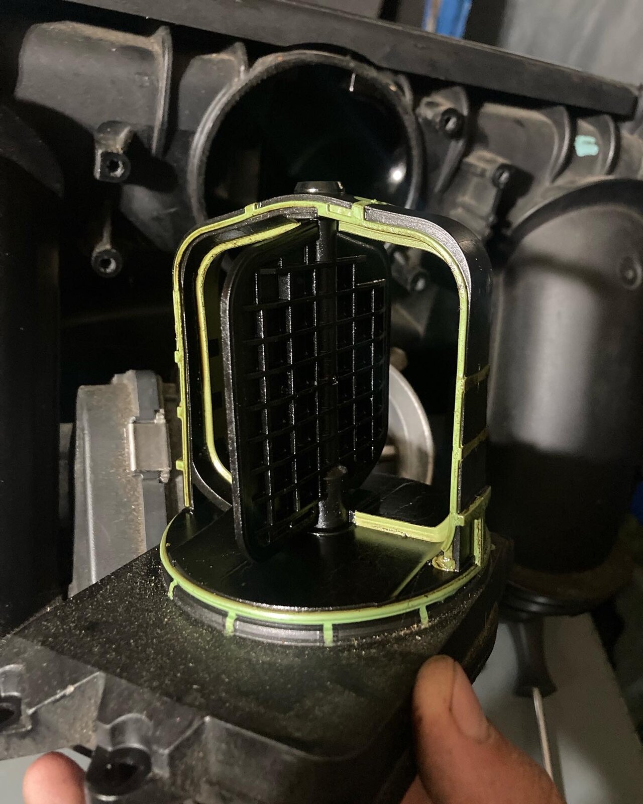 BMW DISA valve close-up — tested functional before shipping